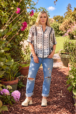 Florence Blouse in Nomad Ramie with stand collar and mother-of-pearl buttons — Libertine The Label
